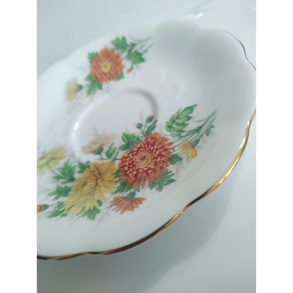 Royal Albert Tea Lyric Shape Cup & Saucer Friendship Series "Chrysanthemum" - Picture 9 of 13